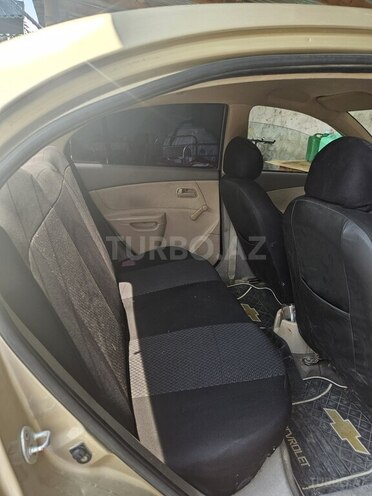 Kia Rio-5