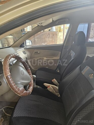 Kia Rio-6