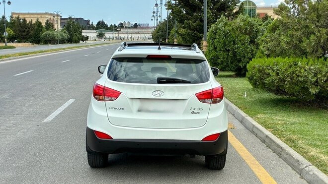 Hyundai ix35 2011, 93,000 km - 2.0 l - Bakı