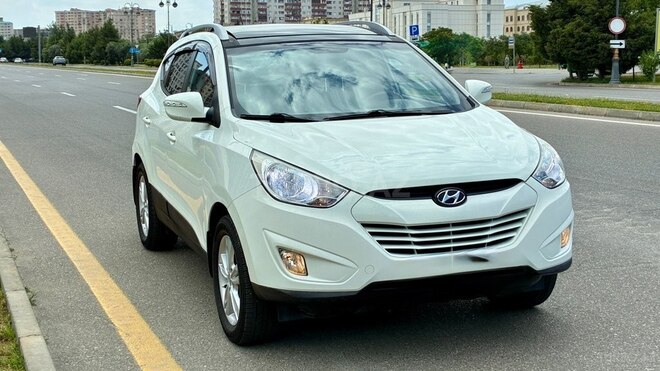 Hyundai ix35 2011, 93,000 km - 2.0 l - Bakı