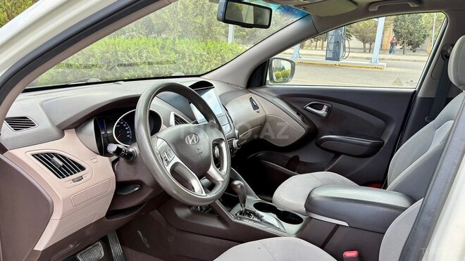 Hyundai ix35 2011, 93,000 km - 2.0 l - Bakı