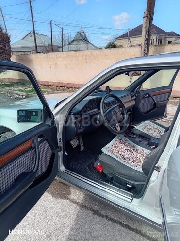 Mercedes 220 E-4