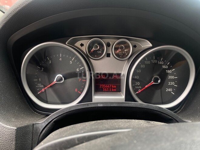 Ford Kuga-6