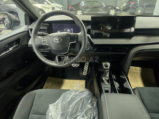 Toyota Camry-11
