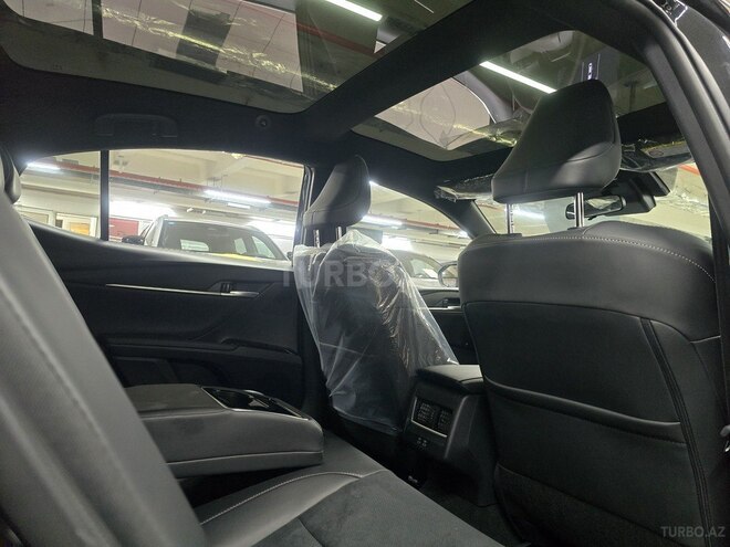Toyota Camry-12
