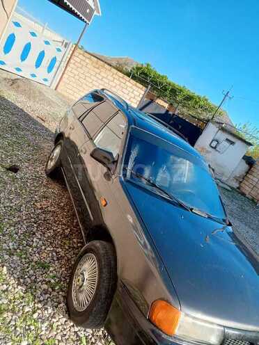 Nissan Sunny-5