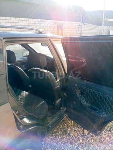 Nissan Sunny-2