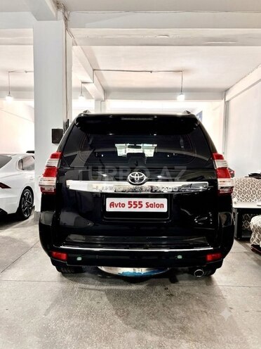 Toyota Land Cruiser Prado-4