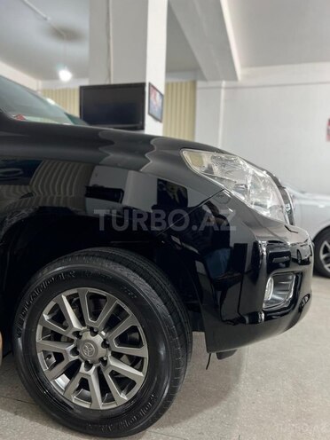 Toyota Land Cruiser Prado-6