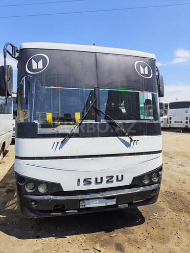 Isuzu Ecobus-1