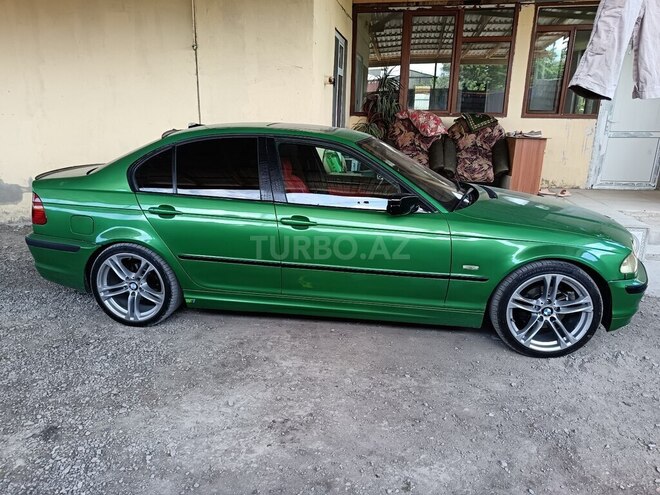 BMW 320-2