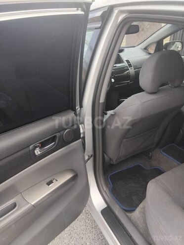 Toyota Prius-5