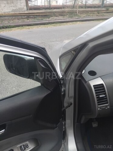 Toyota Prius-7