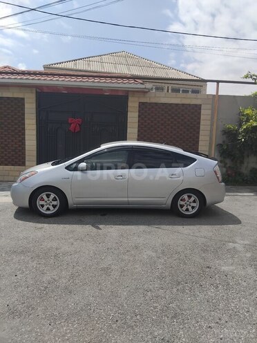 Toyota Prius-8