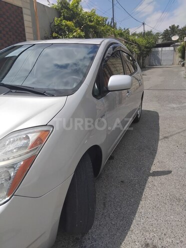 Toyota Prius-9