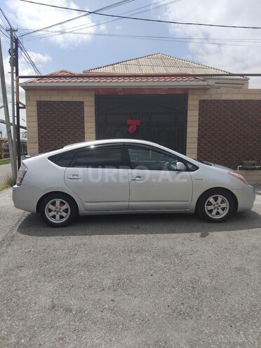 Toyota Prius-13