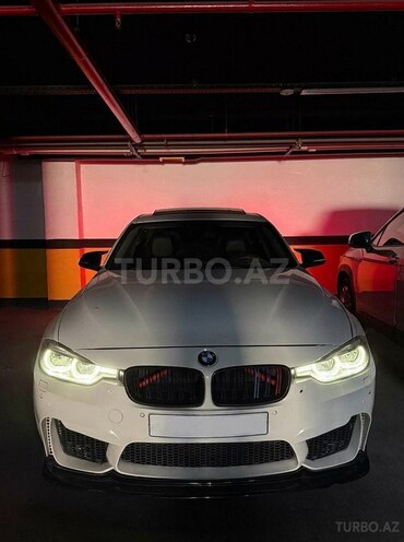 BMW 320-1