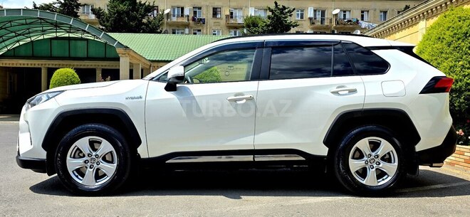 Toyota RAV4-18