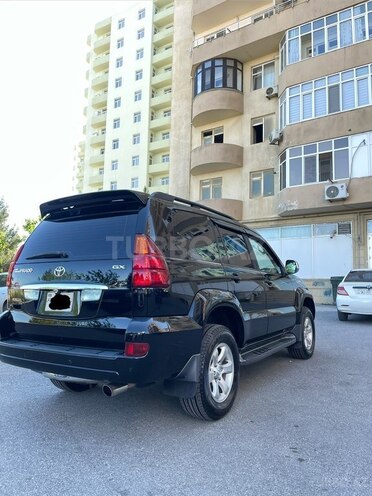 Toyota Land Cruiser Prado-5