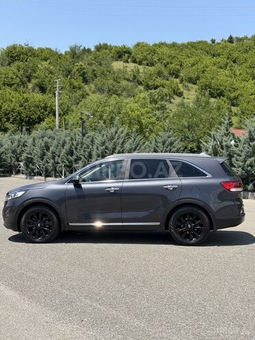 Kia Sorento-3