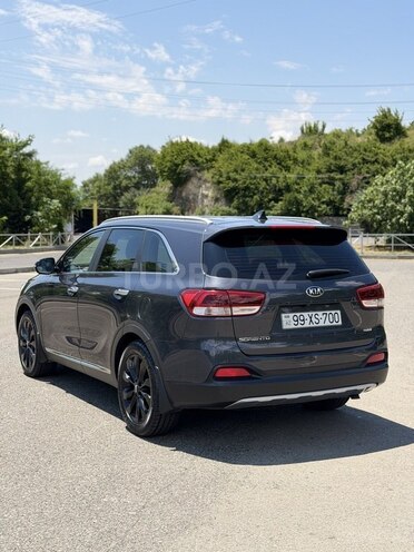 Kia Sorento-4