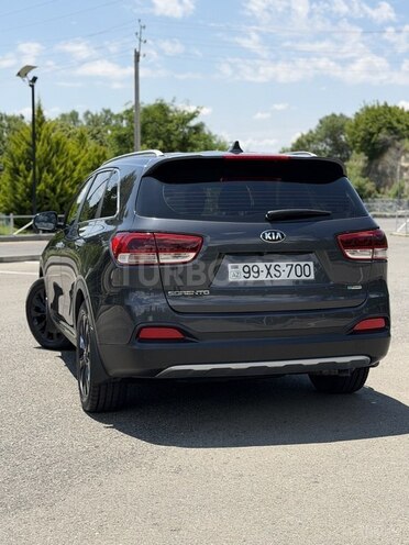 Kia Sorento-2
