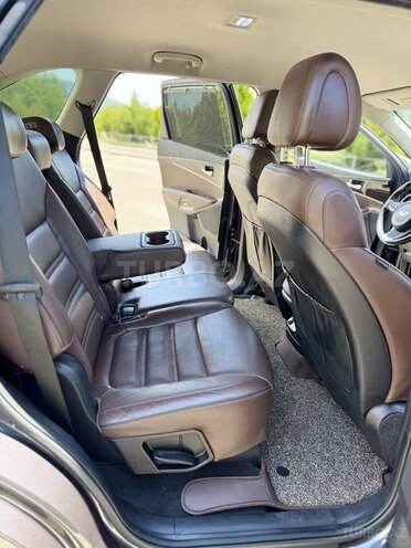 Kia Sorento-15