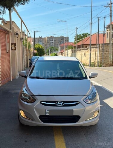 Hyundai Accent-1