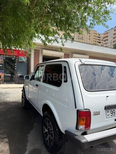 LADA (VAZ) Niva-6
