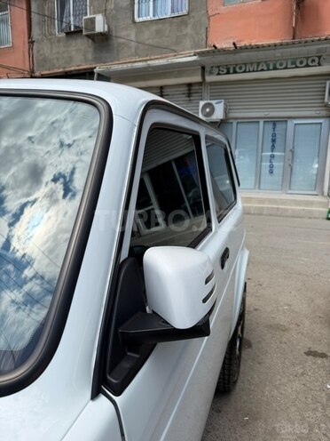 LADA (VAZ) Niva-21
