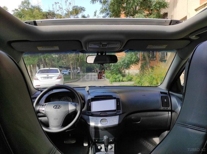 Hyundai Elantra-10