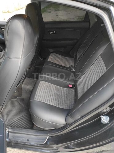 Hyundai Elantra-6
