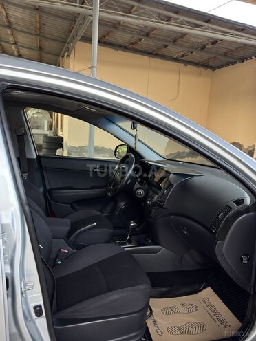 Hyundai i30-10