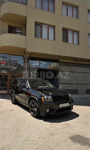Jeep Grand Cherokee-13