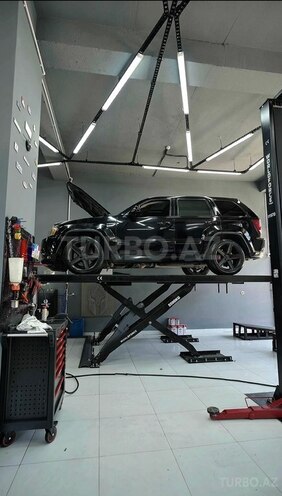 Jeep Grand Cherokee-2