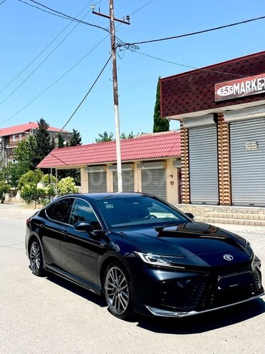 Toyota Camry-1