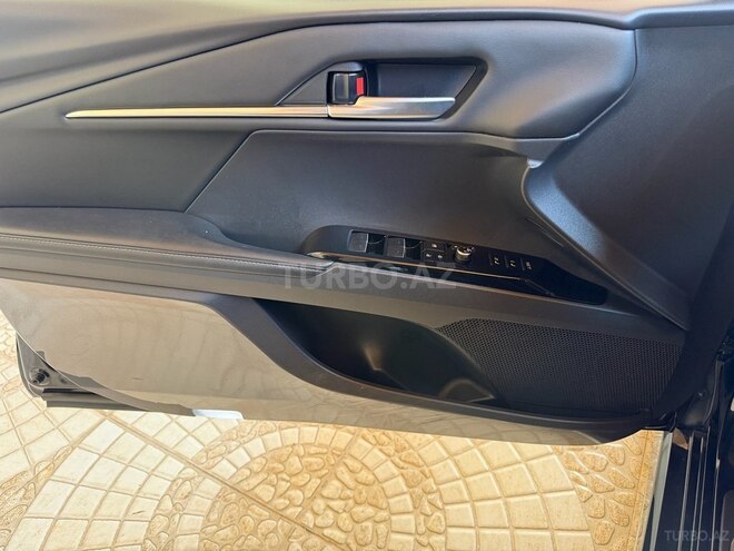 Toyota Camry-12