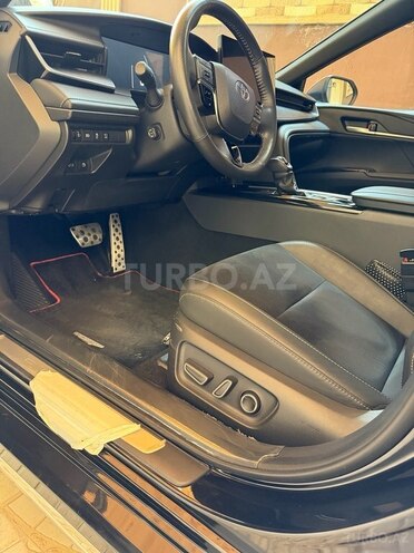 Toyota Camry-14
