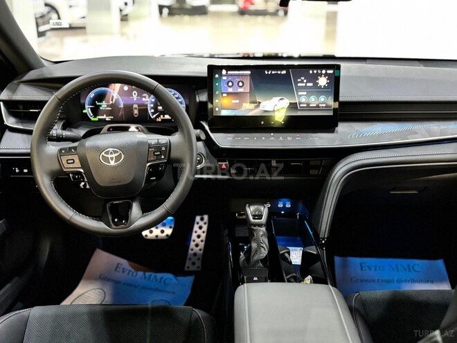 Toyota Camry-9