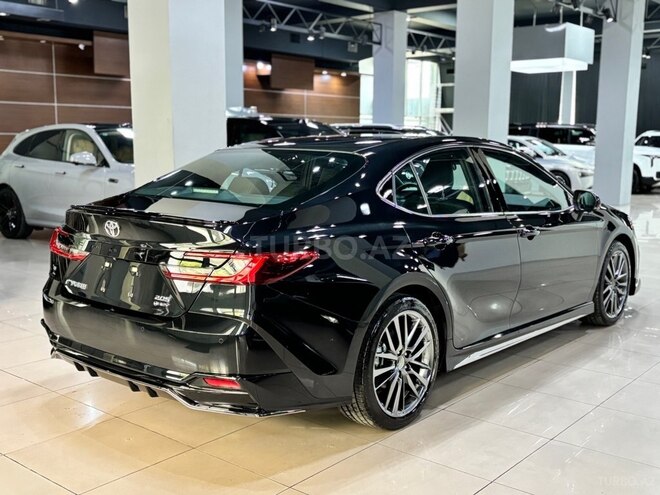 Toyota Camry-4