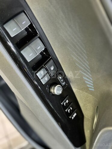 Toyota Camry-7