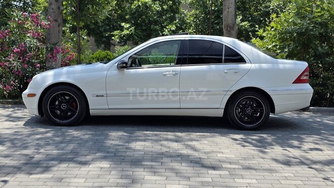 Mercedes C 240-3
