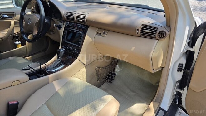 Mercedes C 240-17