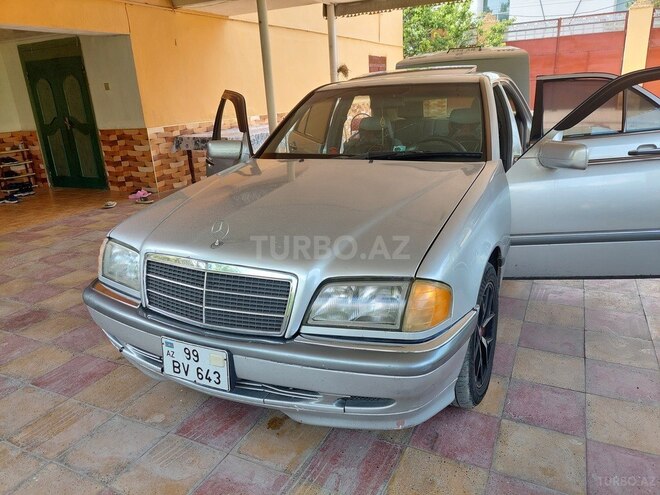 Mercedes C 230-1