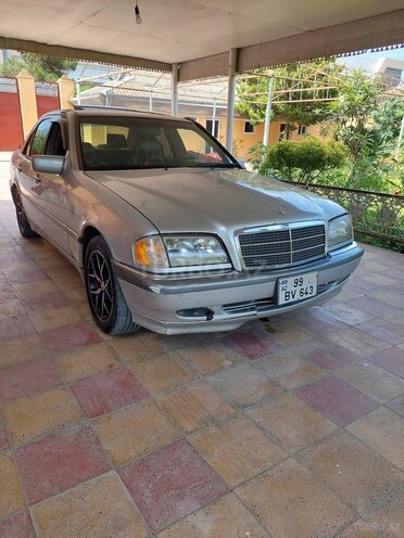 Mercedes C 230-13