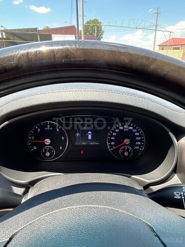 Kia Sorento-13