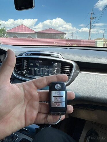 Kia Sorento-19
