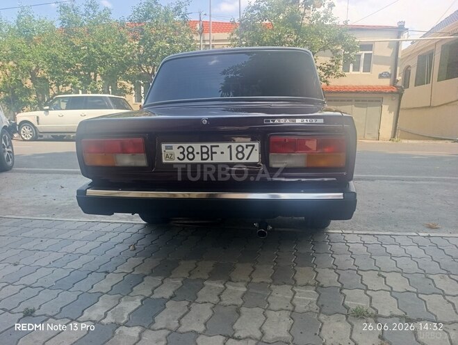 LADA (VAZ) 2107-4