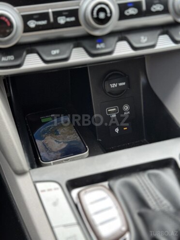 Hyundai Elantra-15