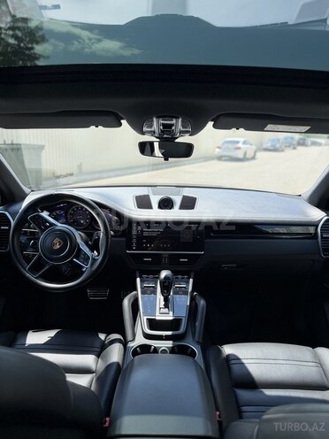 Porsche Cayenne S-3